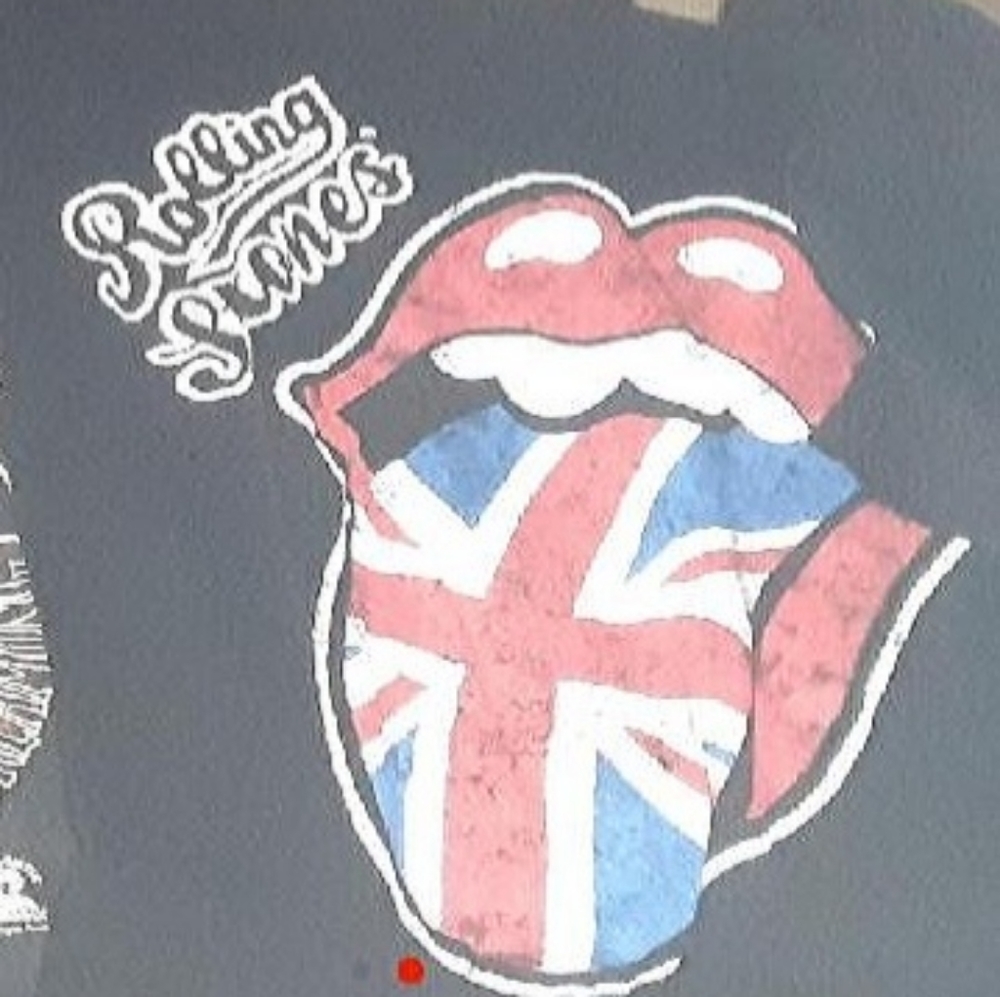 2 band shirts plus free extra Jimmi Hendrix muscle tee